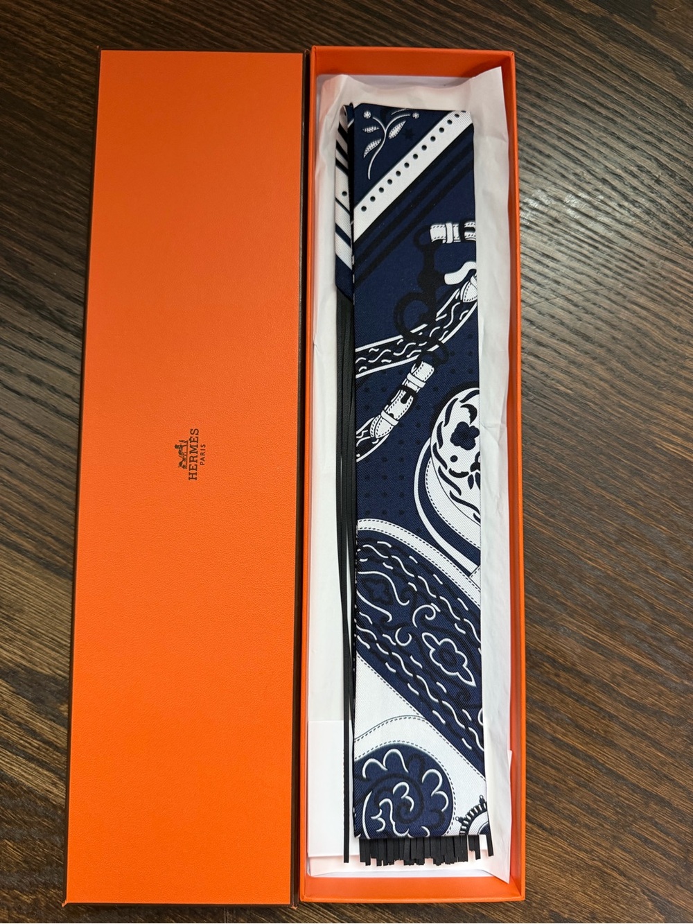 Hermes Navy & White Silk Leather Fringe Twilly Scarf Festival Des Amazones - Picture 3 of 11